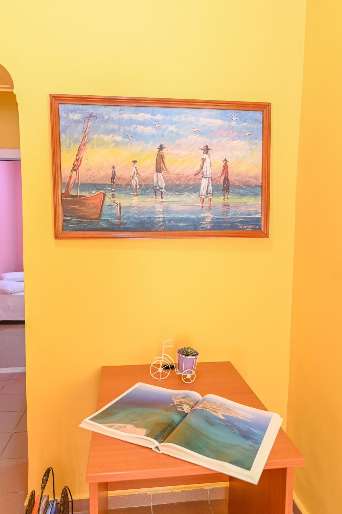 The Heart Of Apartamento Cos